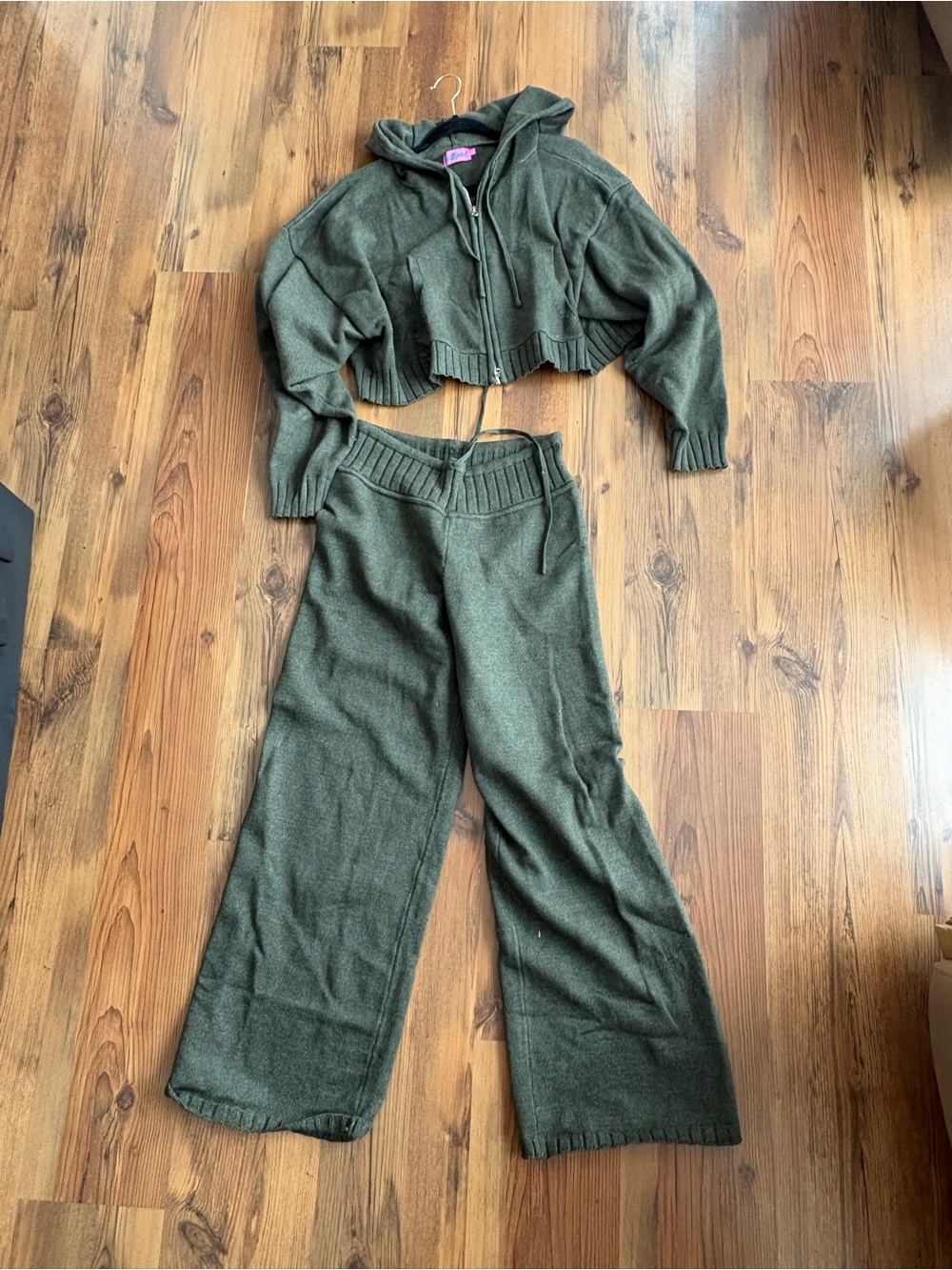 Edikted Olive Green Cropped Hoodie & Wide-Leg Knit Pants Set